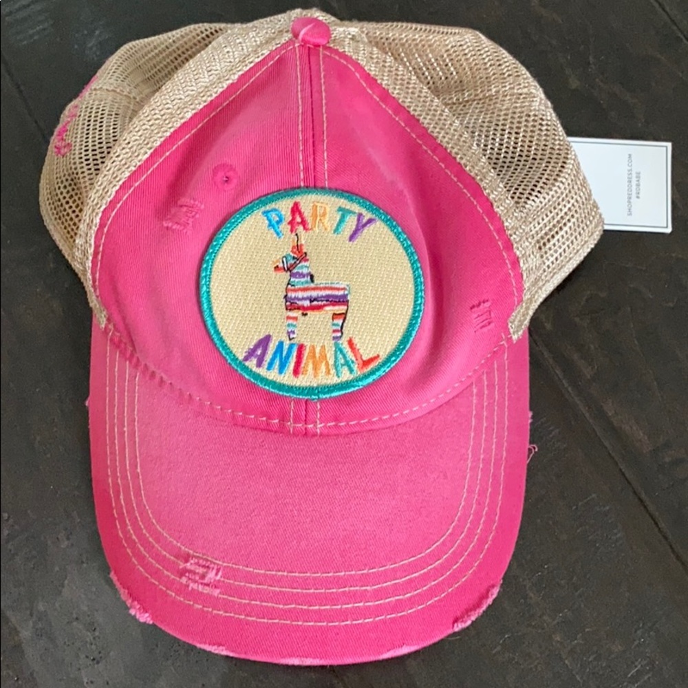 Trucker hat